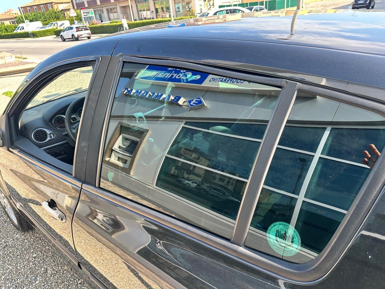 Renault Clio 1.2 16V 5 porte Le Iene metano