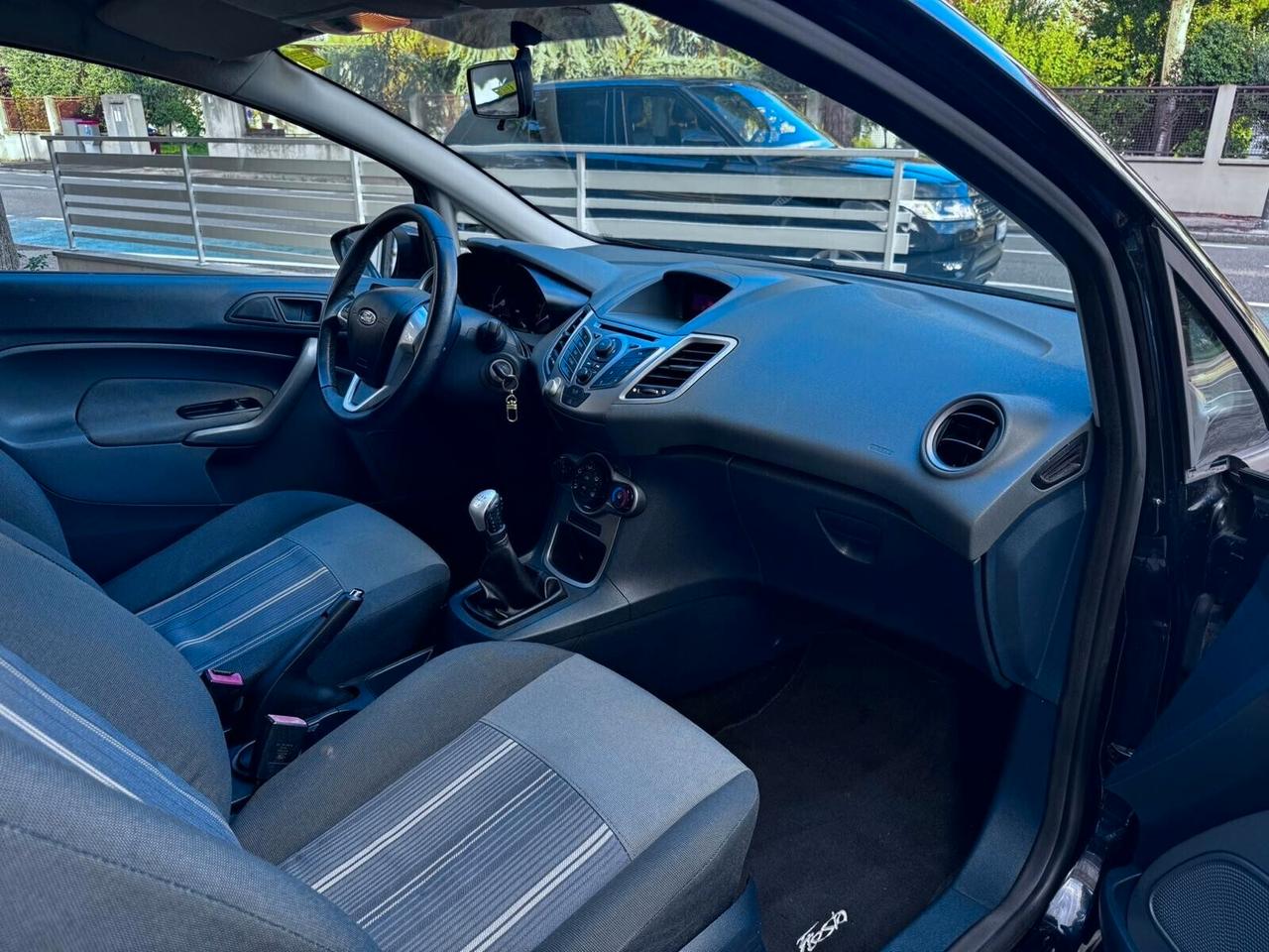 FORD FIESTA 1.4 TDCi 68cv 3p TITANIUM NEOPATENTATI