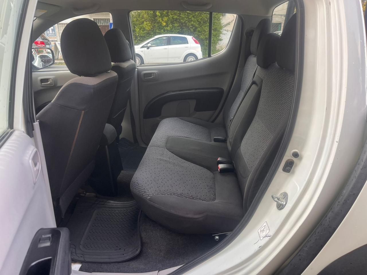 MITSUBISHI L200 2.5 DI-D-136CV DC Invite Plus