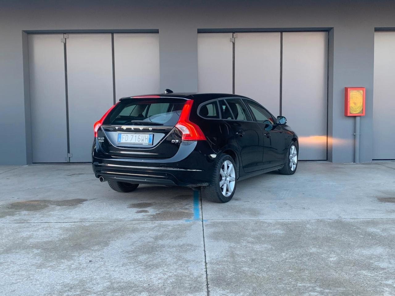 Volvo V60 D3 Geartronic Momentum