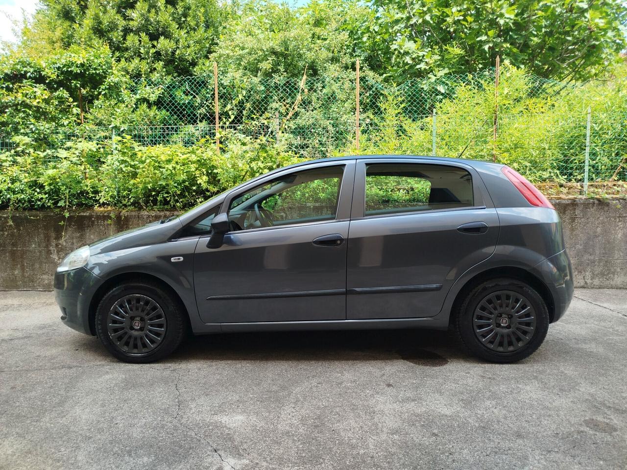 Fiat G. Punto 1.3 Multijet 75cv / 61.500 / Neopatentati