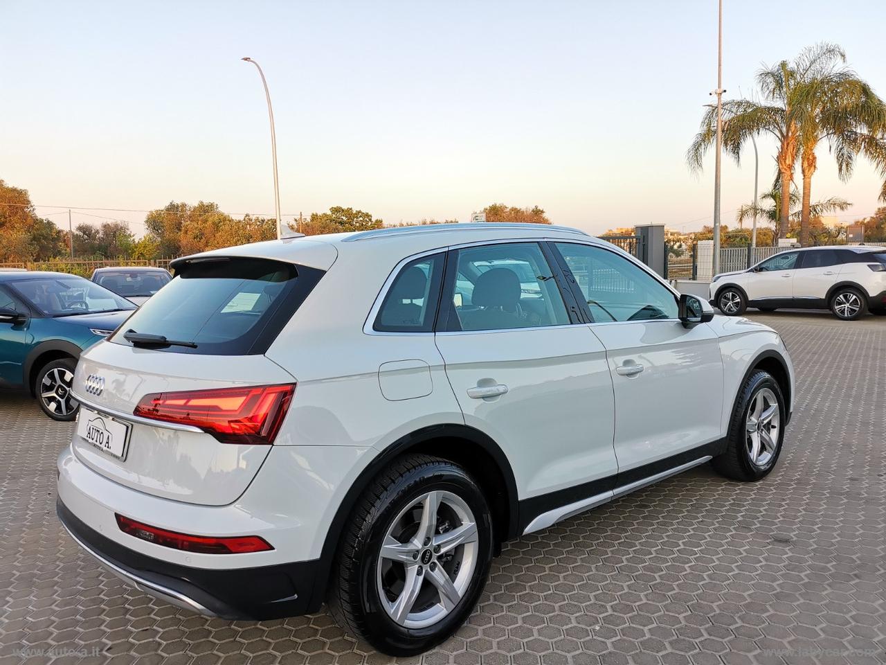 AUDI Q5 35 2.0 TDI MHEV BUSINESS ADVANCED S-TRONIC