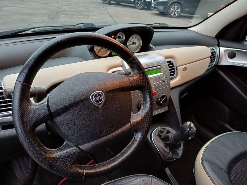 Lancia Ypsilon 1.3 MJT 75 CV Argento KM CERTIFICATI