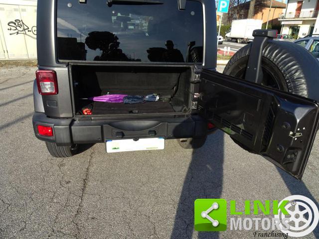 JEEP Wrangler 2.8 CRD DPF Sahara 4x4 automatic