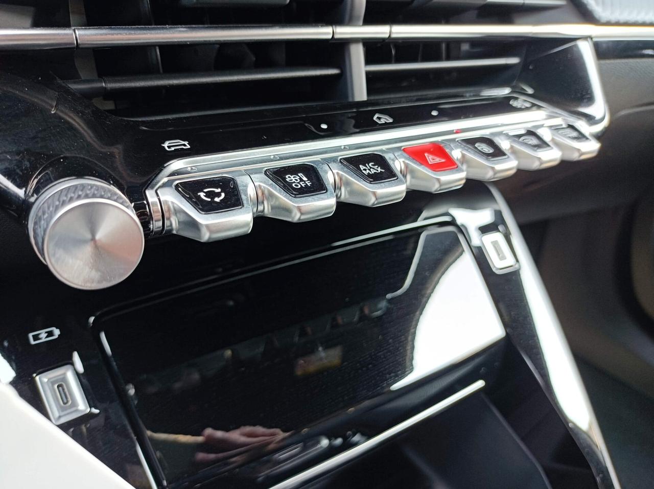 Peugeot 2008 PureTech 130 S&S EAT8 Allure