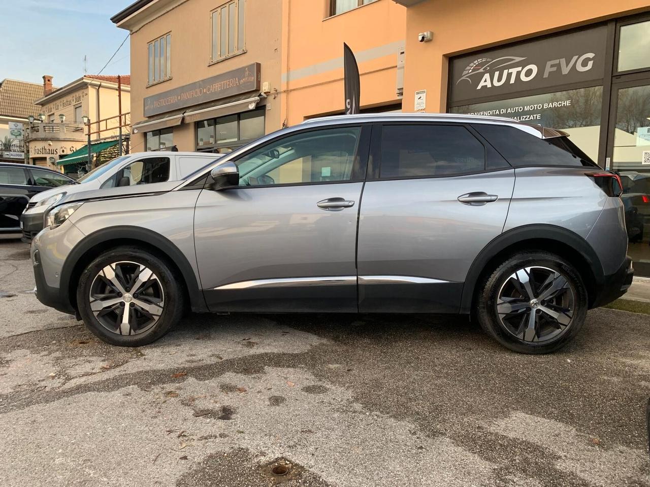 Peugeot 3008 BlueHDi 120 S&S "Allure" Unicoprop.