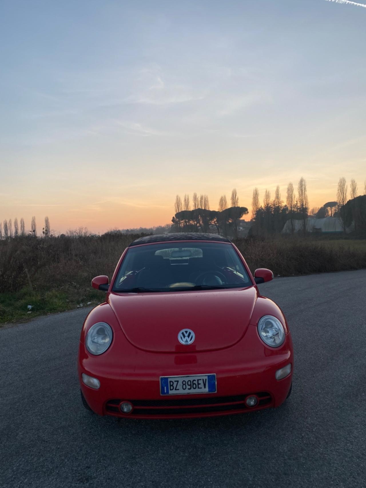 Volkswagen New Beetle 1.6 Cabrio