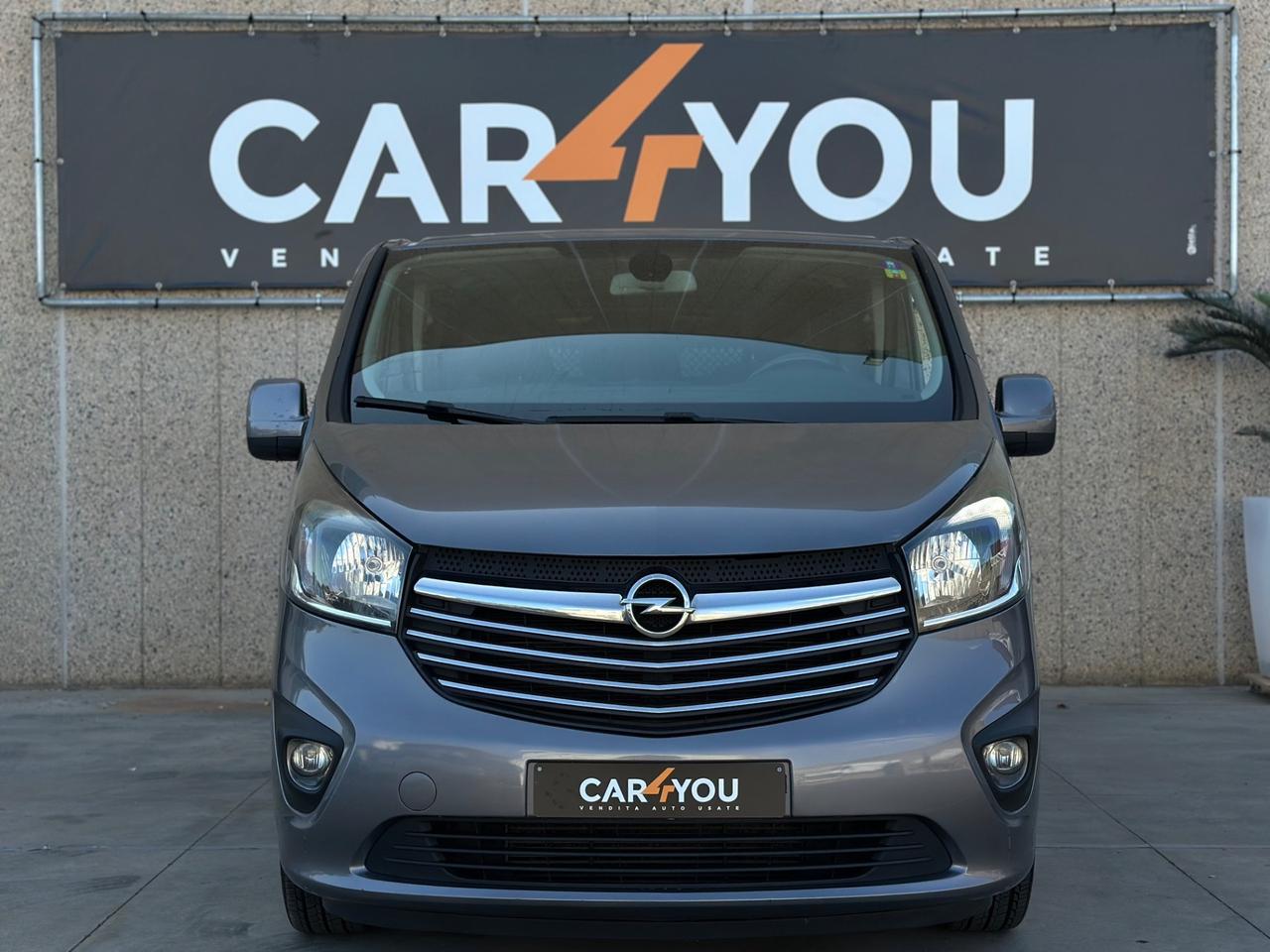 Opel Vivaro BiTurbo 6 Posti