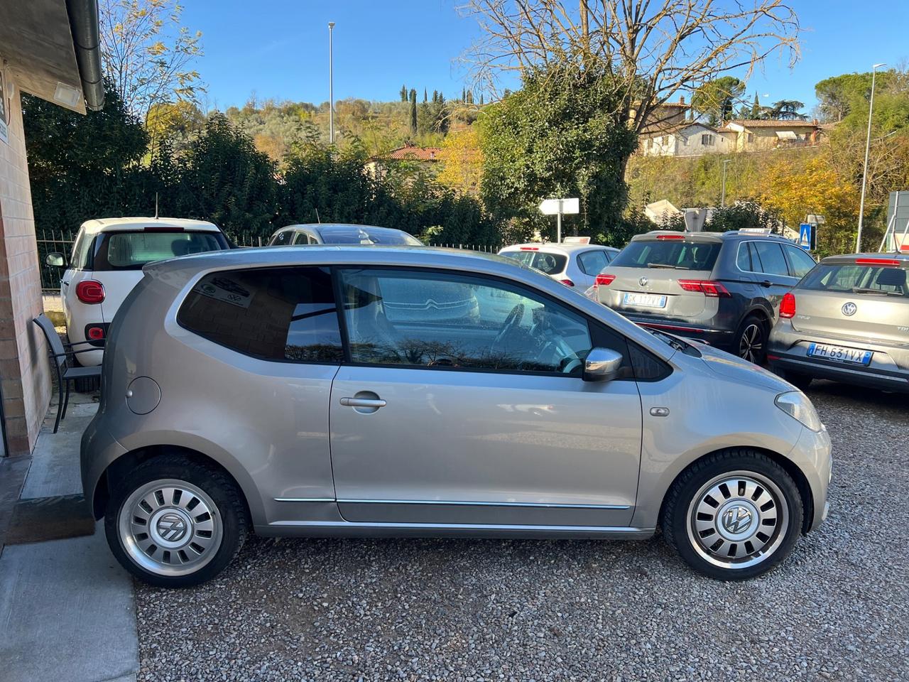 Volkswagen up! 1.0 75 CV 3p. high