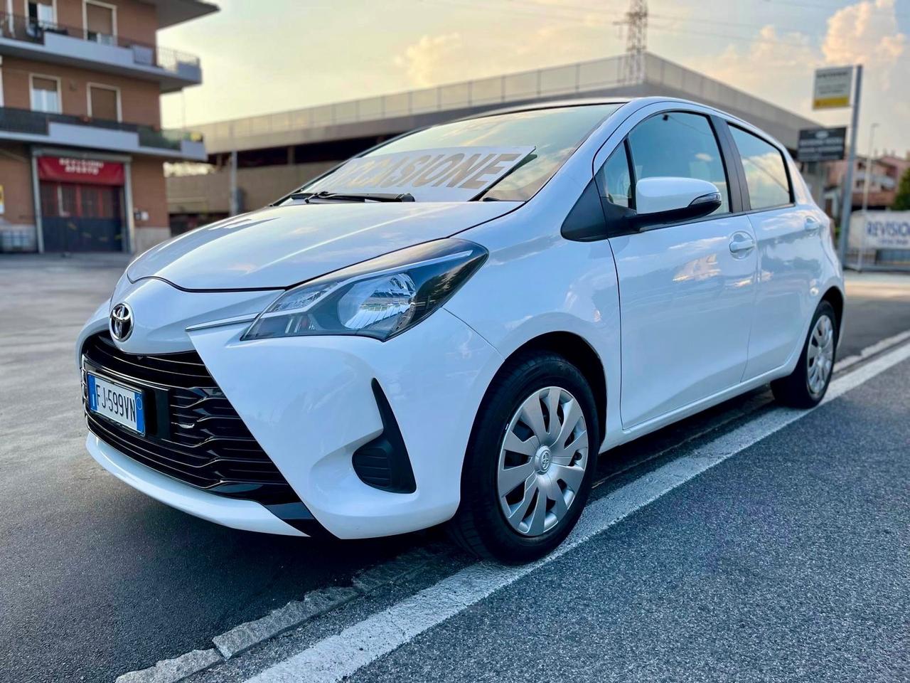 Toyota Yaris 1.0 5 porte Active