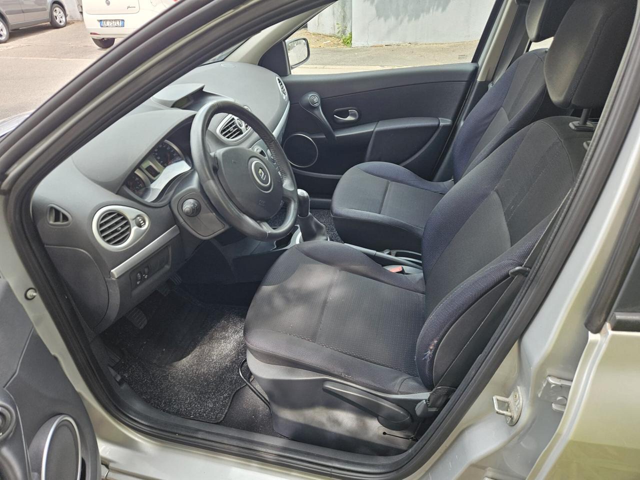 Renault Clio 1.2 16V 5 porte Dynamique