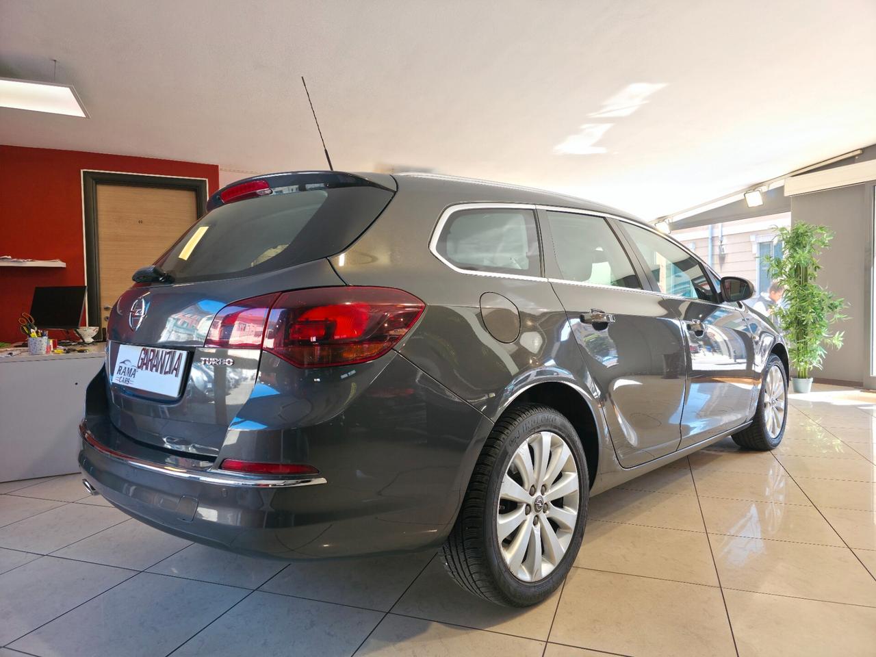 Opel Astra (ADATTA DISABILI)