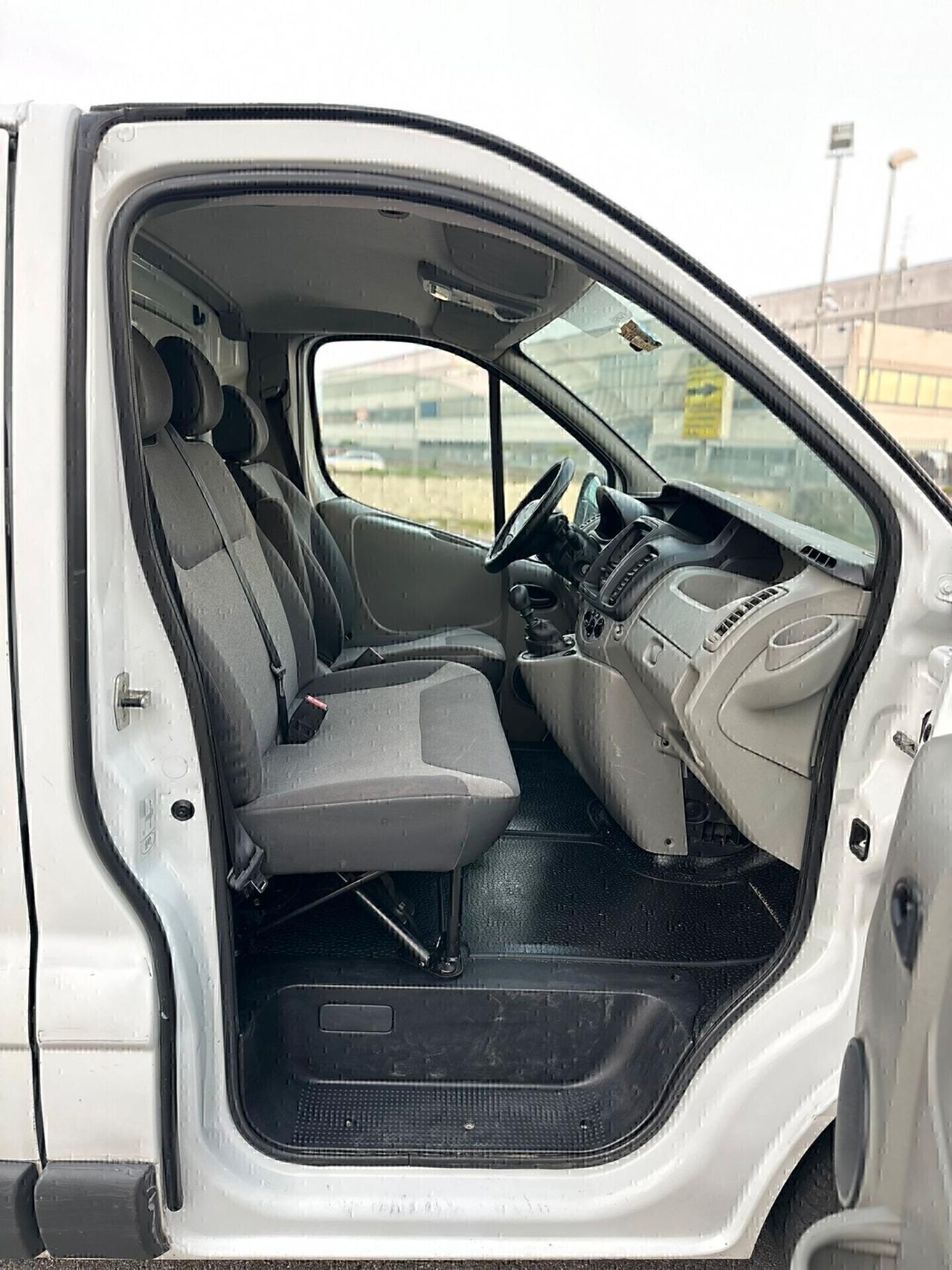 RENAULT TRAFIC ANNO 2012 EURO5B SUPER PREZZO!