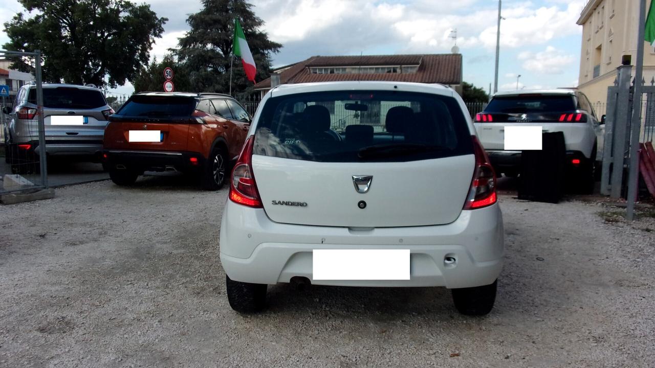 Dacia Sandero 1.2 16V GPL 75CV Story