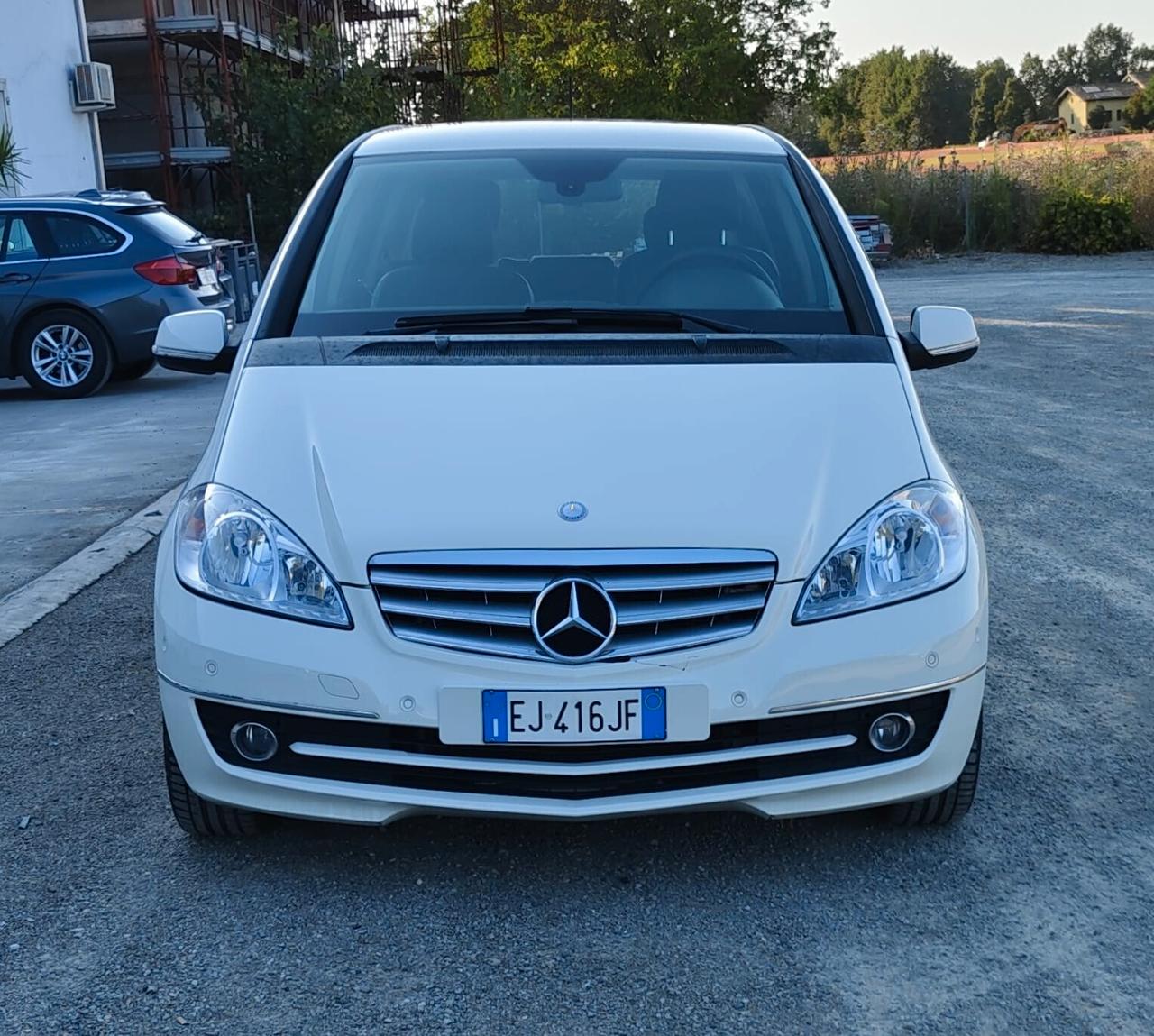 Mercedes-benz A 160 BlueEFFICIENCY Coupé Special Edition