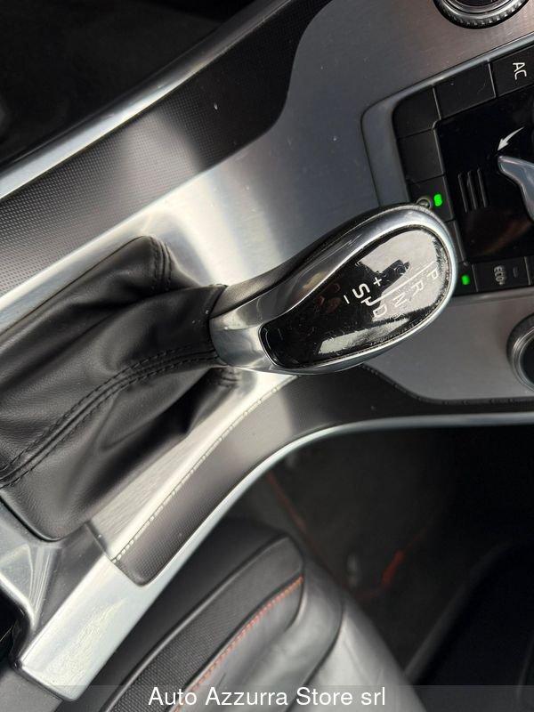 Volvo XC60 D4 Geartronic Ocean Race *1 PROPRIETARIO, TAGLIANDI CERTIFICATI*