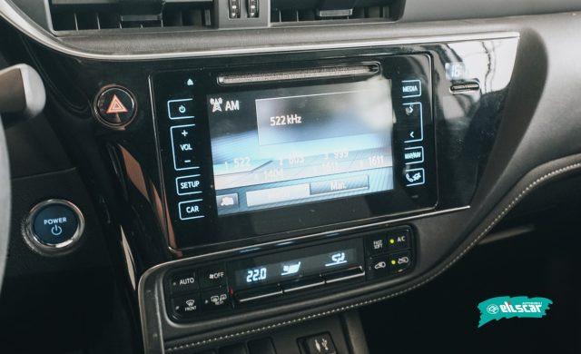 TOYOTA Auris Touring Sports 1.8 Hybrid