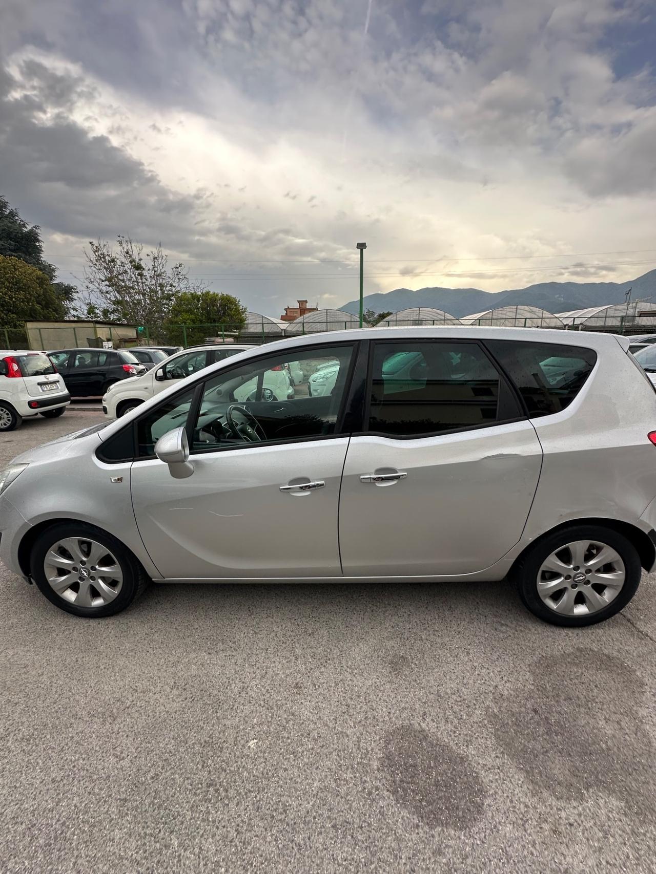 Opel Meriva 1.3 CDTI 95CV ecoFLEX Cosmo