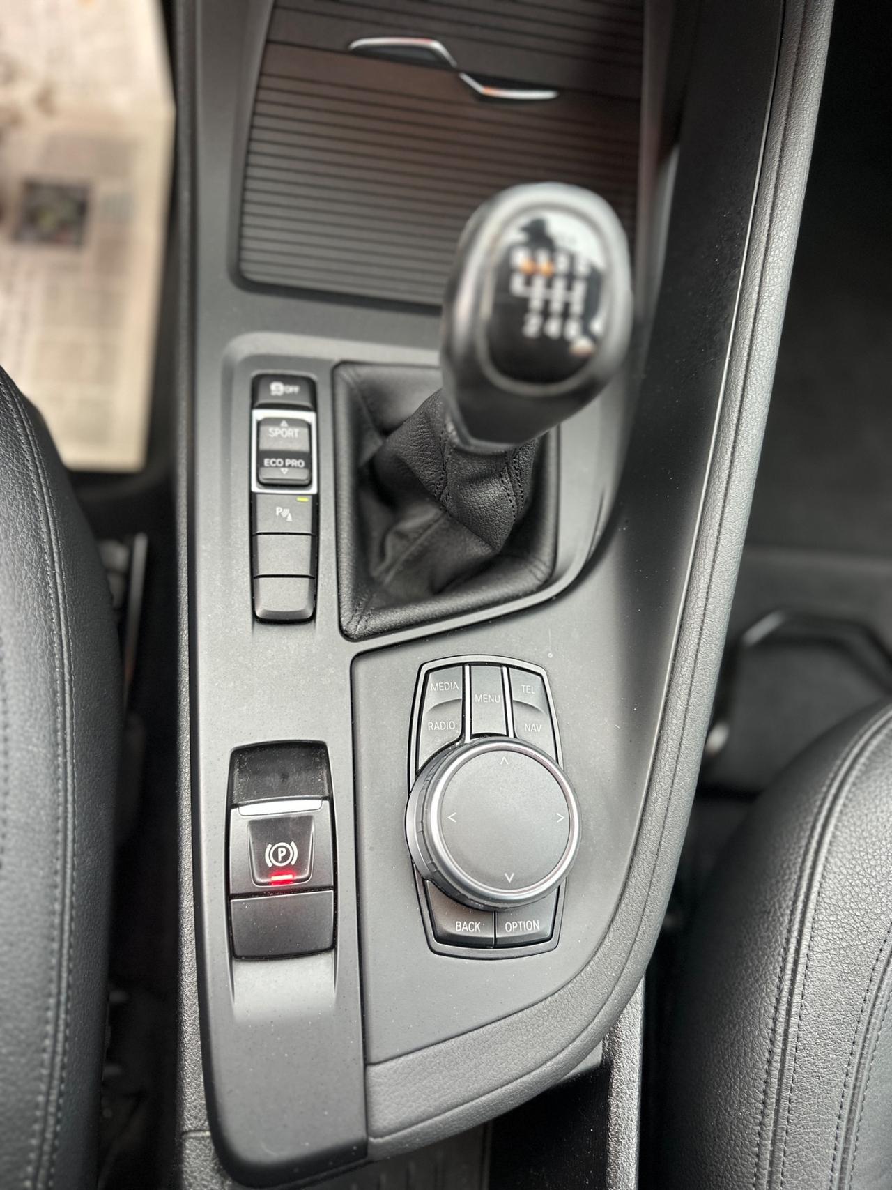 Bmw X1 sDrive18d Advantage-2017 LED/NAVI/PELLE