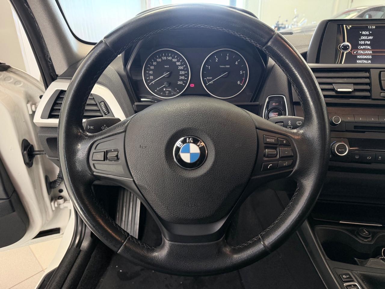 Bmw 116 116d 5p. Urban