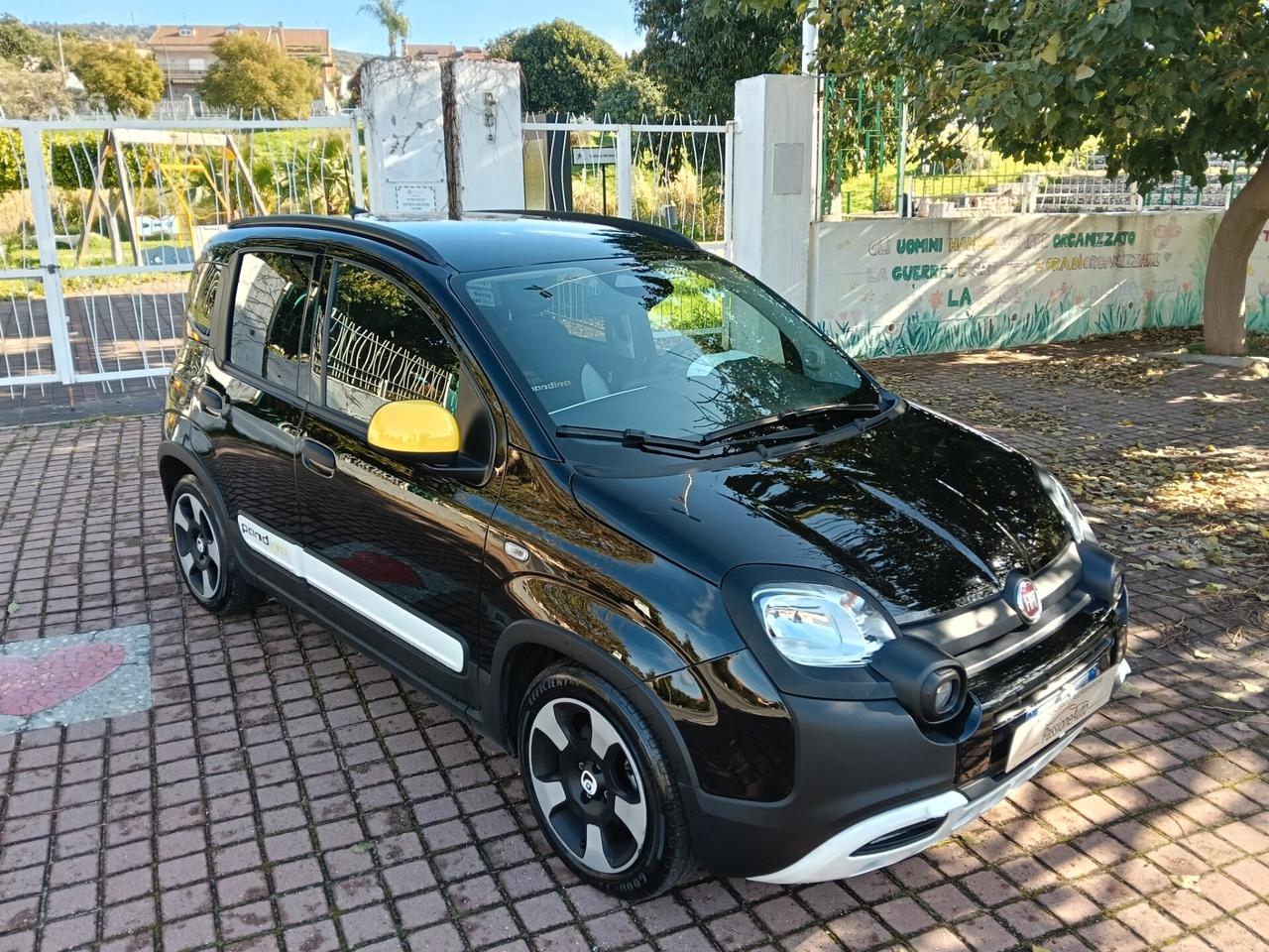 Fiat Panda 1.0 FireFly S&S Hybrid Pandina 2025
