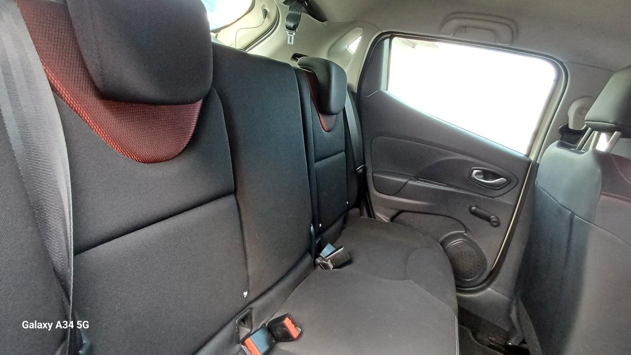 Renault Clio 1.2 75CV 5 porte Intens