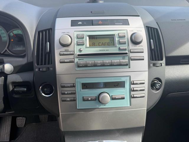 TOYOTA Corolla Verso 2.2 16V D-4D