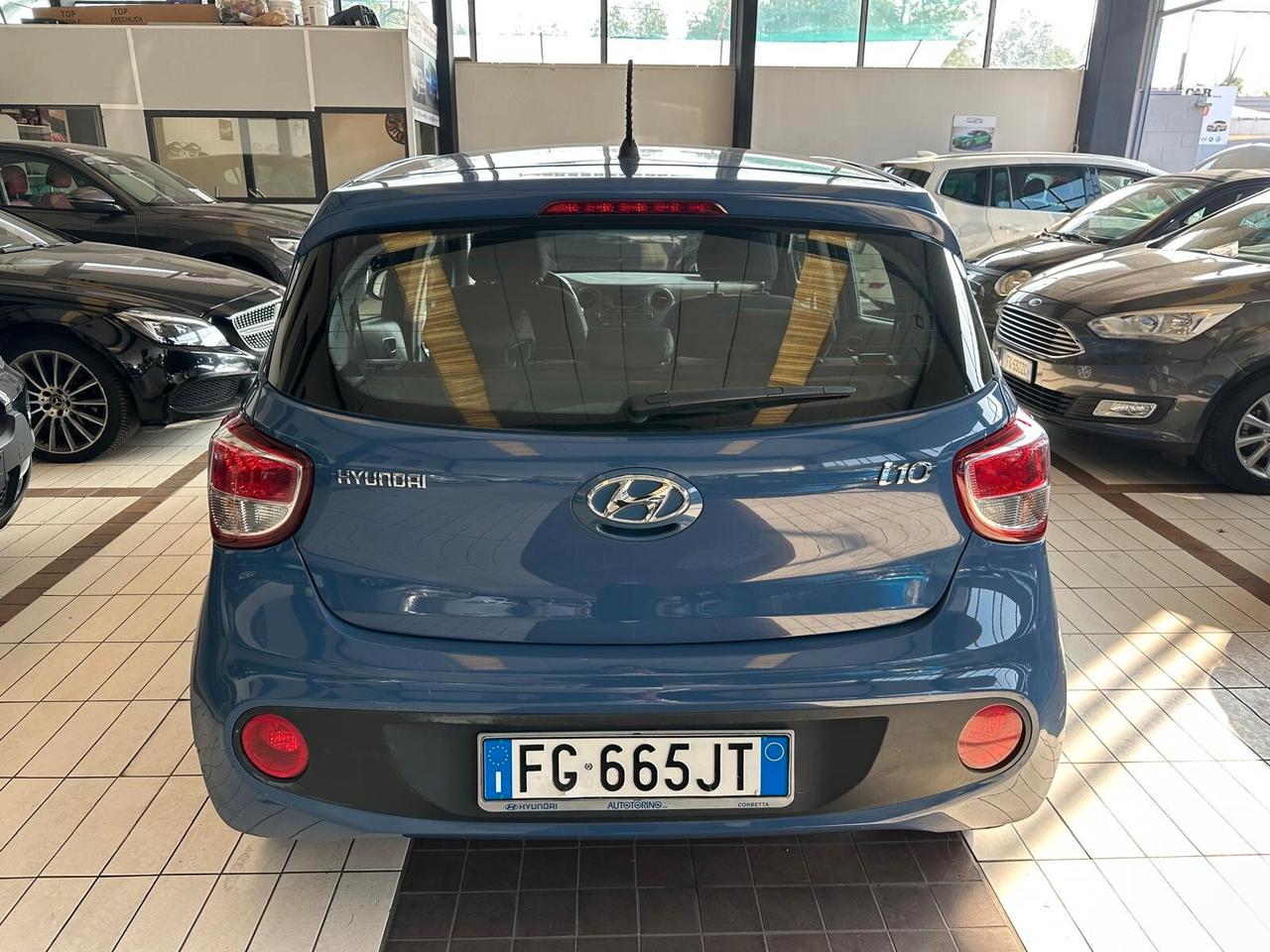 Hyundai i10 1.0 MPI Sound Edition A/T