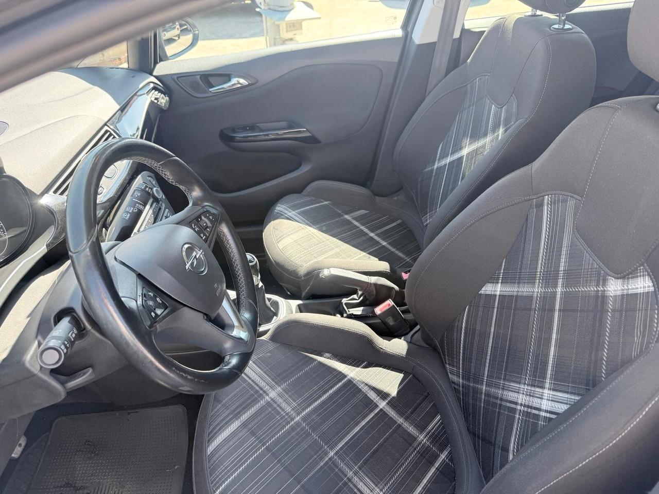 Opel Corsa 1.4 90CV GPL Tech 5 porte Cosmo