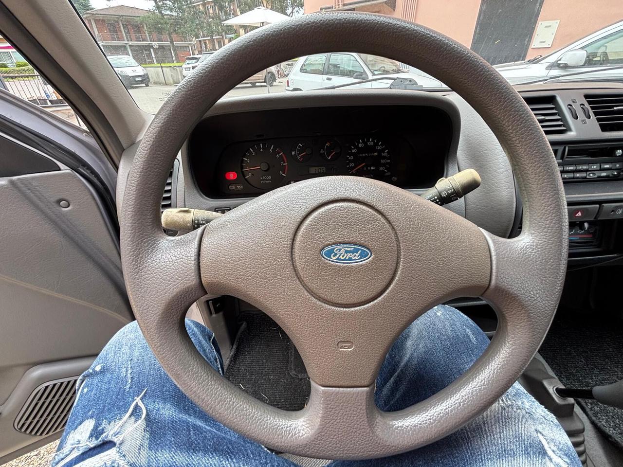 Ford Maverick 2.4i alias Nissan Terrano