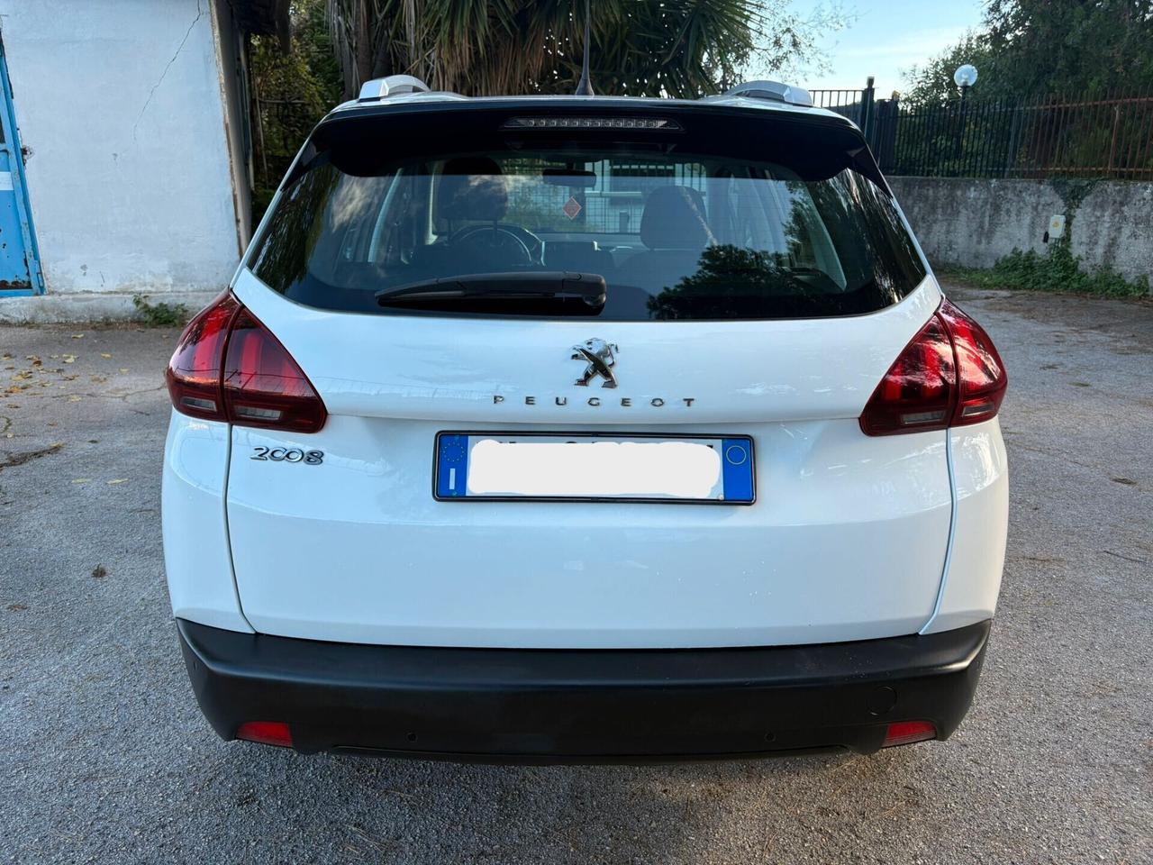 PEUGEOT 2008 1.6 HDi Active - 2017
