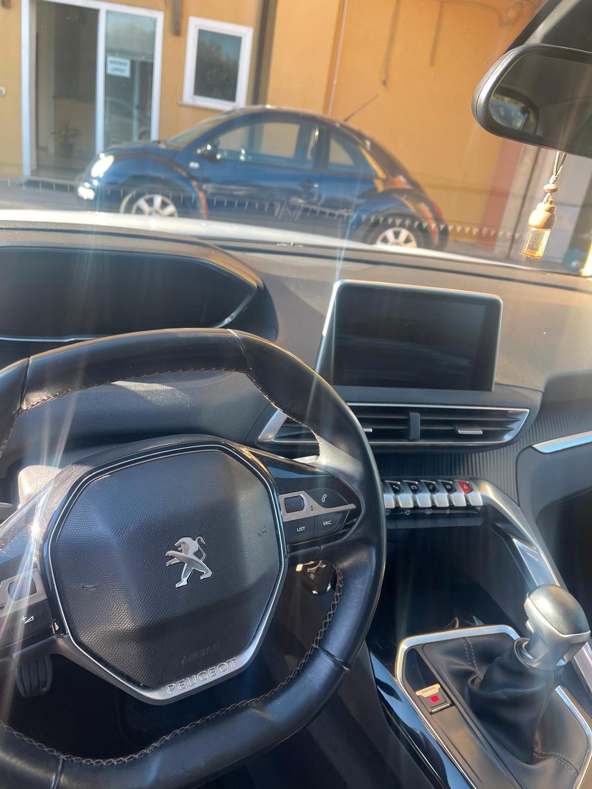 Peugeot 3008 BlueHDi 120 S&S Allure