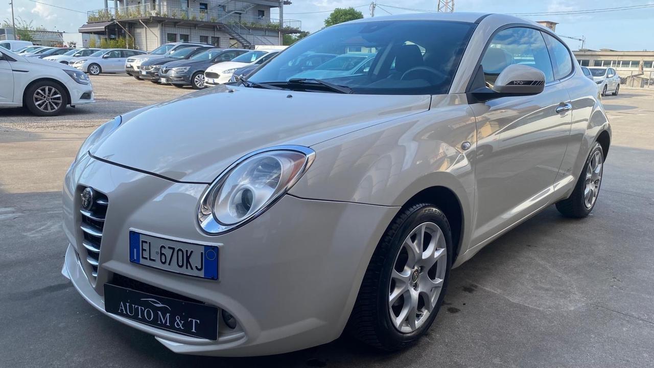 Alfa Romeo MiTo 1.6 JTDm-2 S&S Distinctive Sport Pack