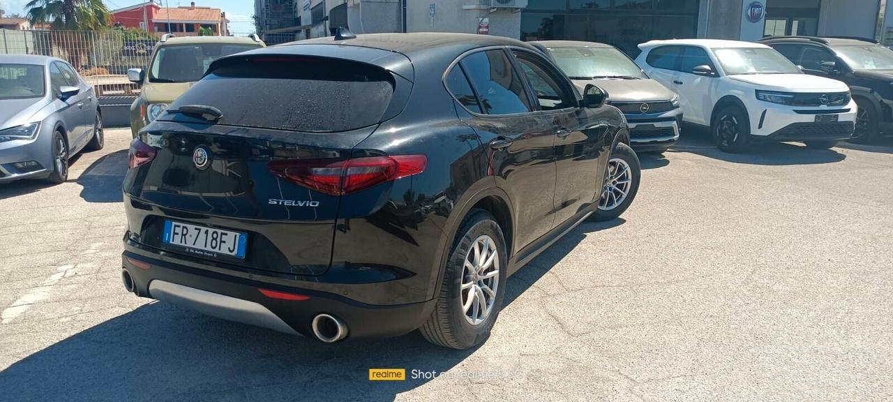 Alfa Romeo Stelvio 2.2 Turbodiesel 180 CV AT8 RWD Business (Prezzo con Finanziamento)