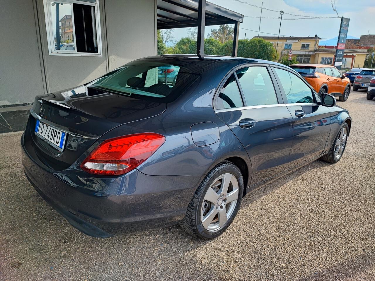 Mercedes-benz C 180 d Auto Premium