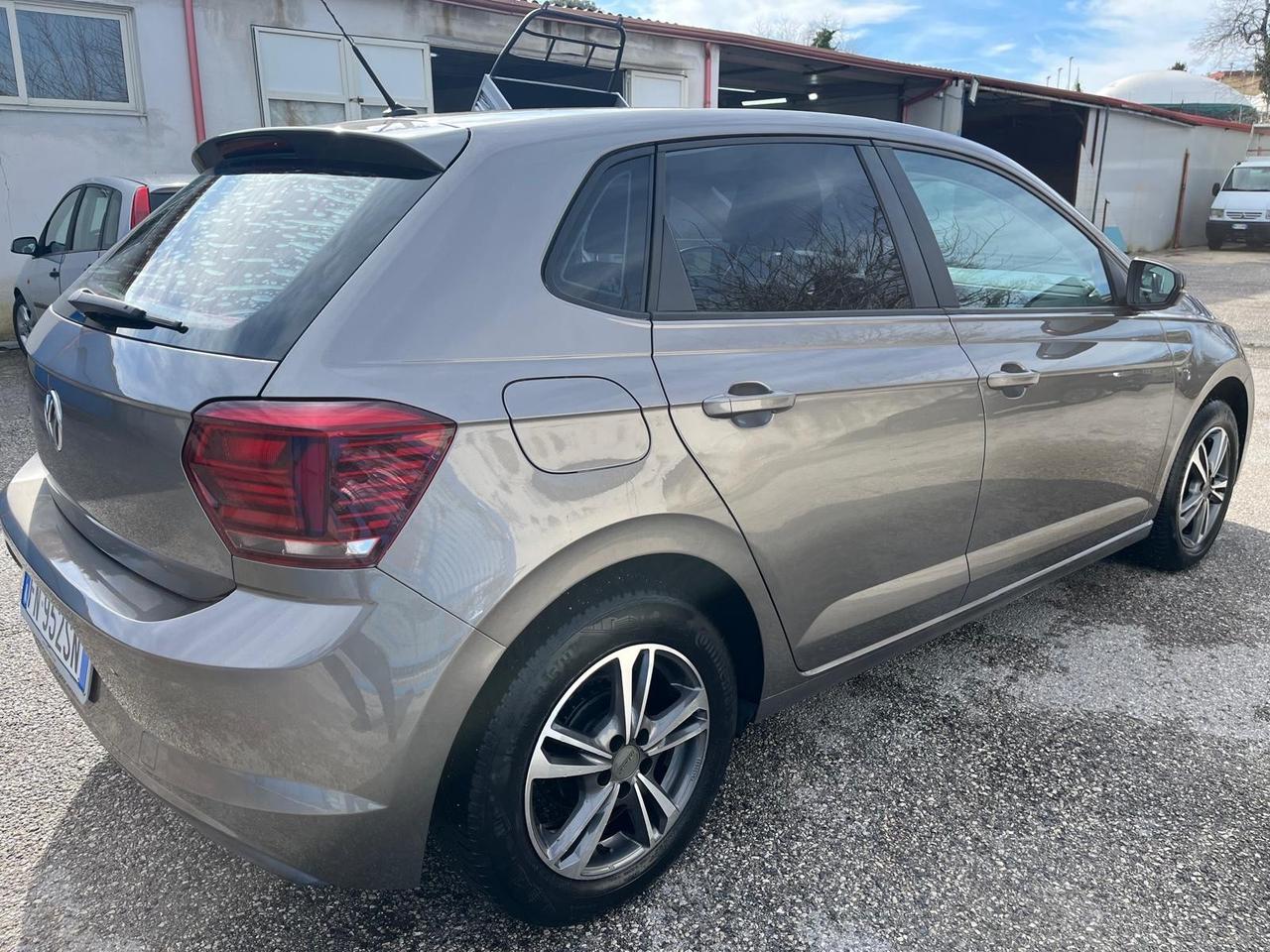 Volkswagen Polo 5P-1/0 benz-full-2018