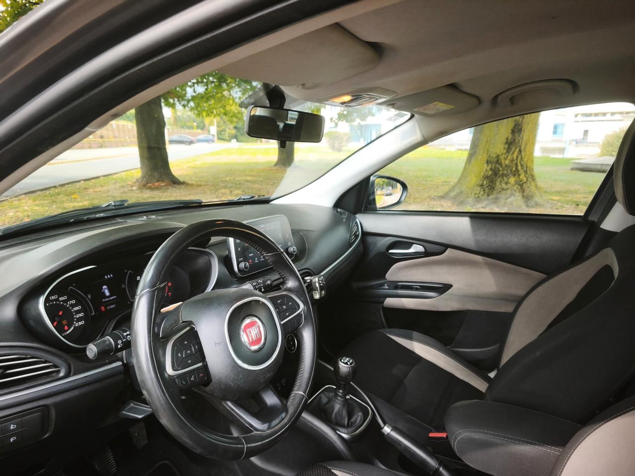 Fiat Tipo 1.6 Mjt SW Lounge 2017 euro6