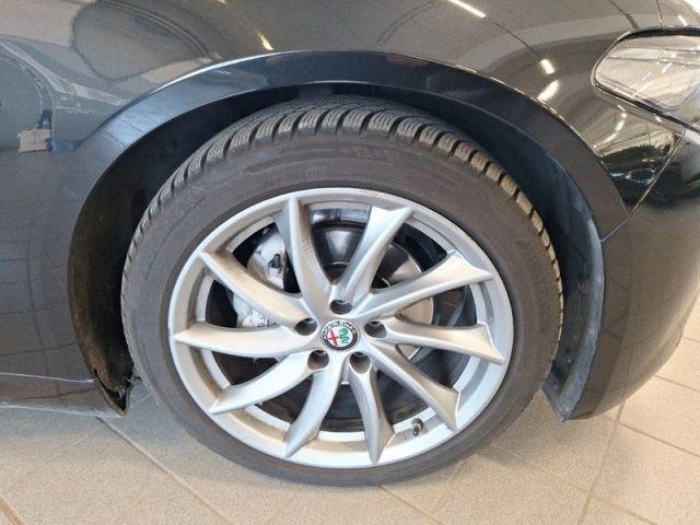 ALFA ROMEO Giulia 2.2 Turbodiesel 160 CV AT8 Business