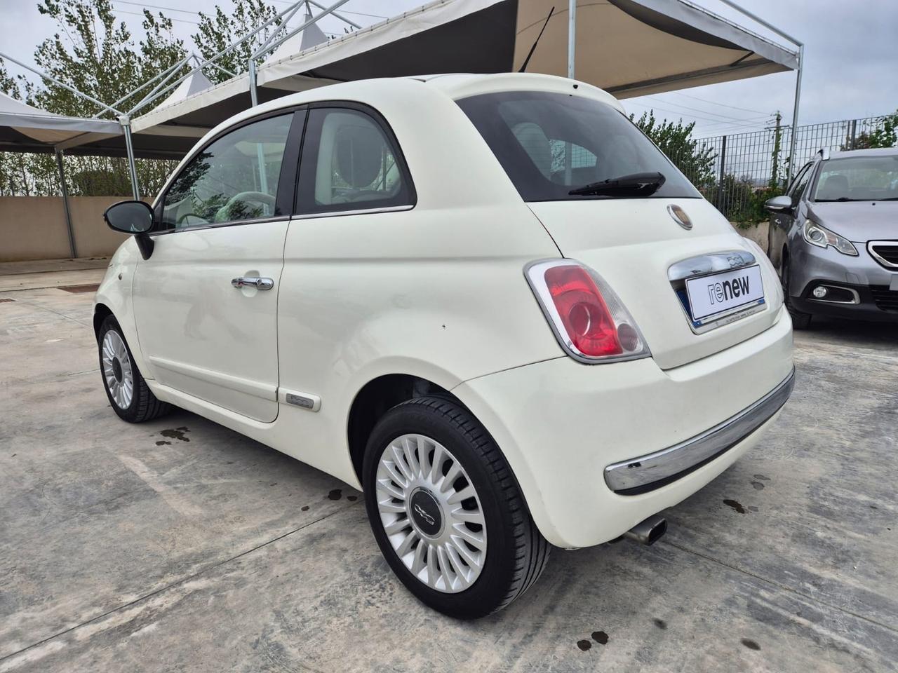 Fiat 500 1.2 Lounge 2.900€ compreso passaggio di proprietà