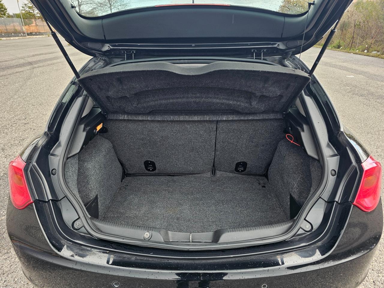 Alfa Romeo Giulietta 1.6 JTDm-2 105 CV Distinctive