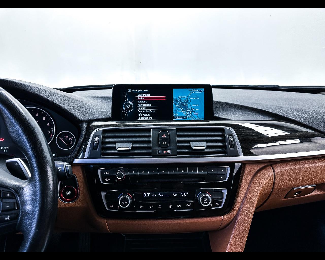 BMW Serie 3 (F30/31) - 330e iPerformance Msport