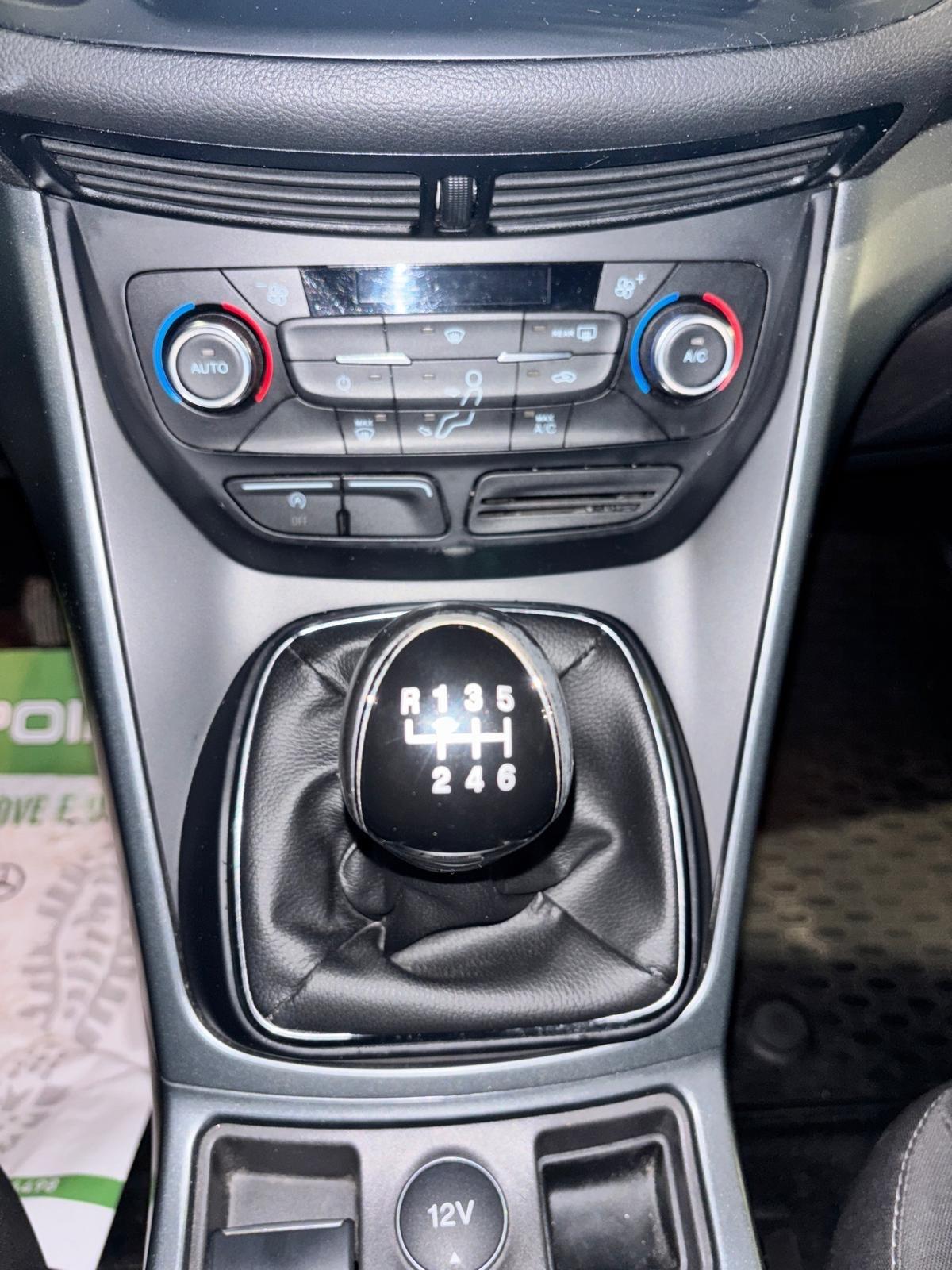 Ford Kuga 1.5 TDCI 120 CV S&S 2WD Titanium