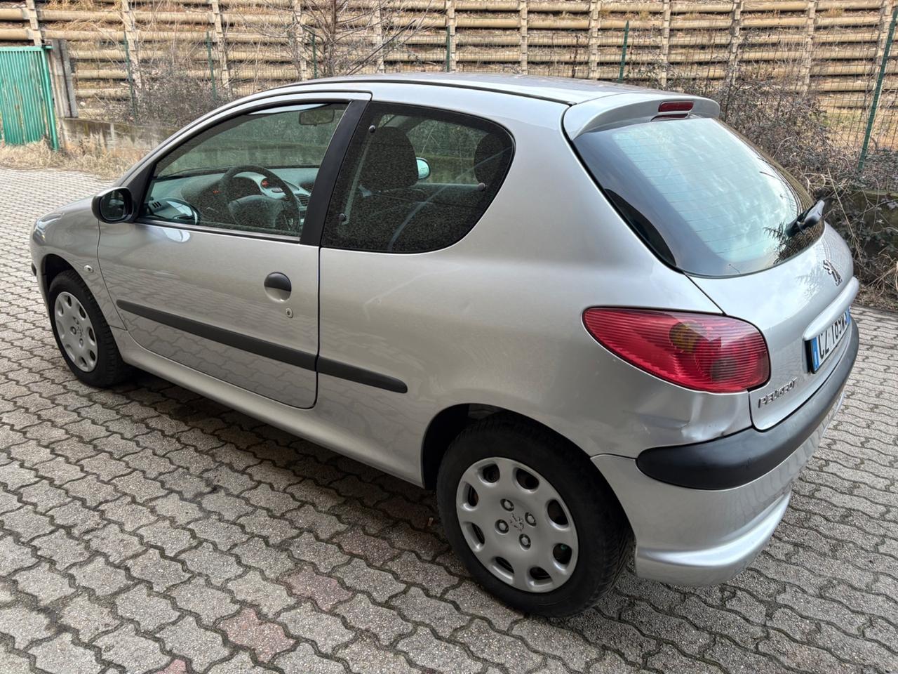 Peugeot 206 1.4 3p. ONE Line