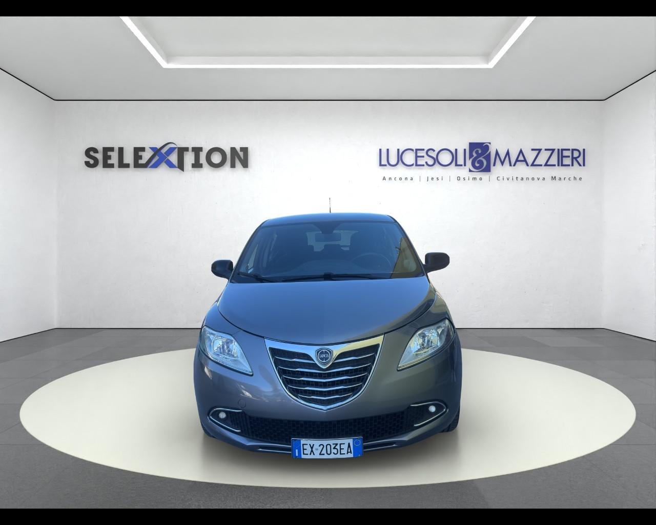 LANCIA Ypsilon 3ª serie - Ypsilon 1.2 69 CV 5 porte S&S Gold