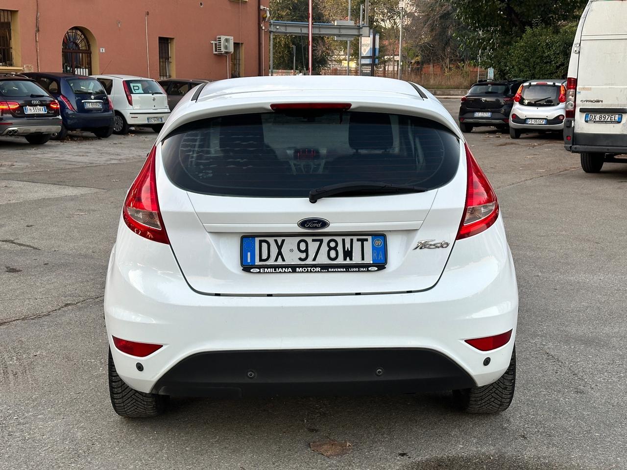 Ford Fiesta 1.4 5 porte Bz.- GPL Titanium