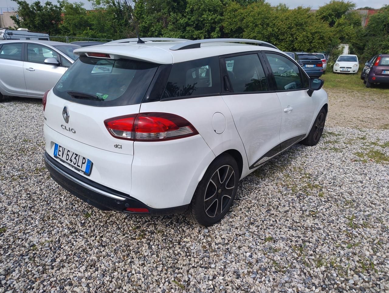 Renault Clio Sporter 1.5 dCi 8V 75CV Costume National