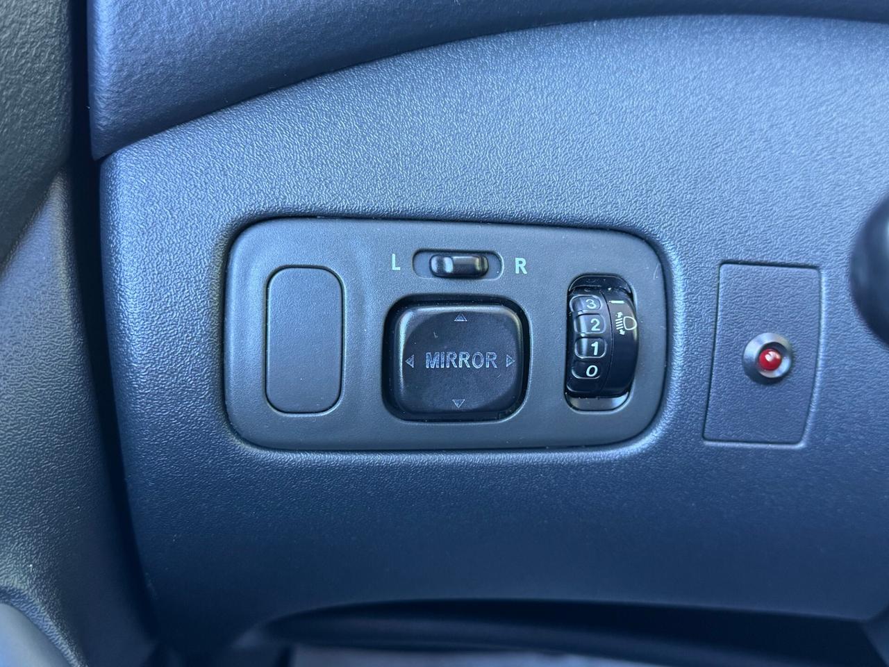 Toyota Yaris 5 PORTE 1.3 Luna my03 NEOPATENTATI