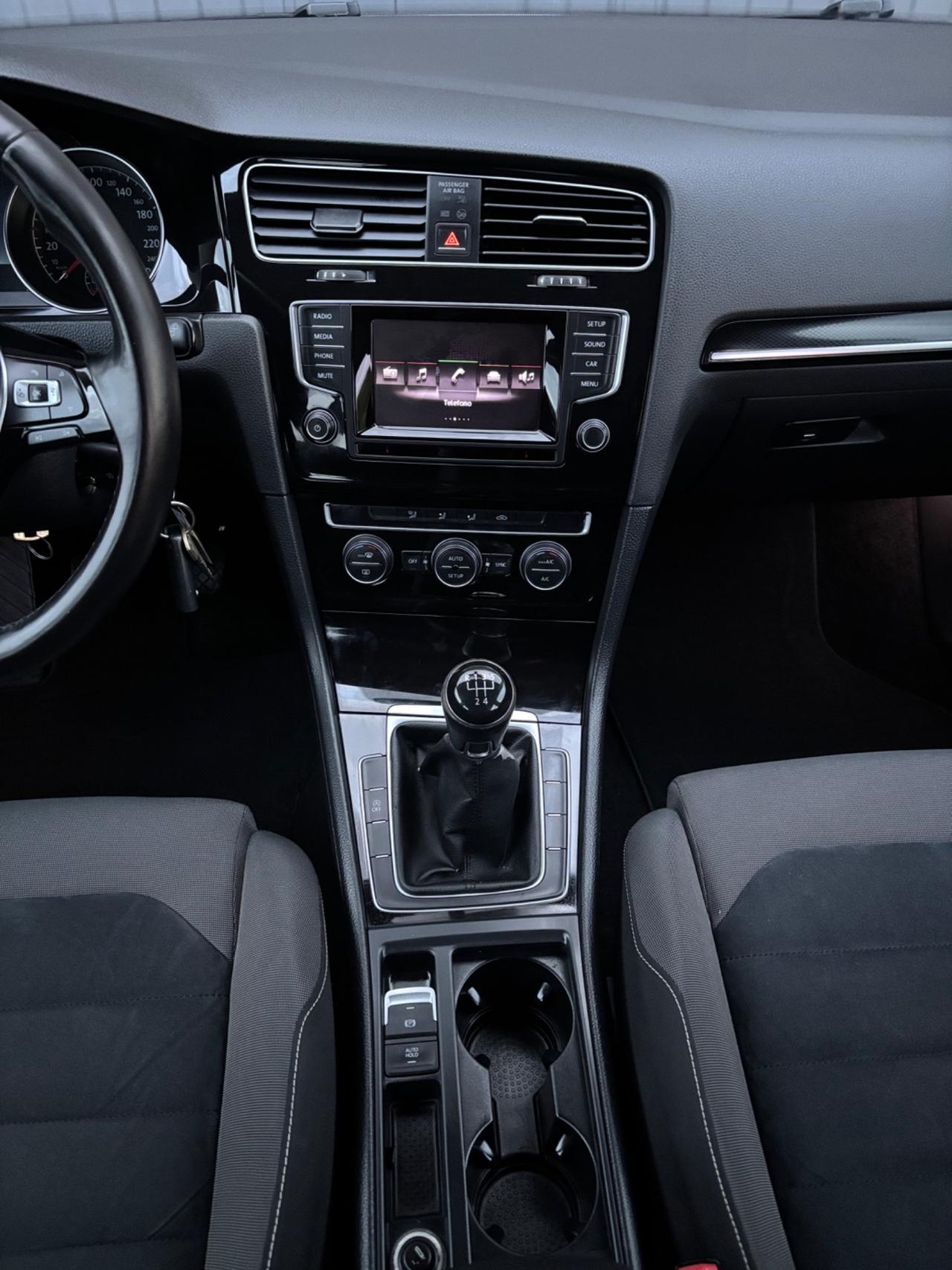 Volkswagen Golf 1.6 TDI. Highline. Garanzia 12mesi