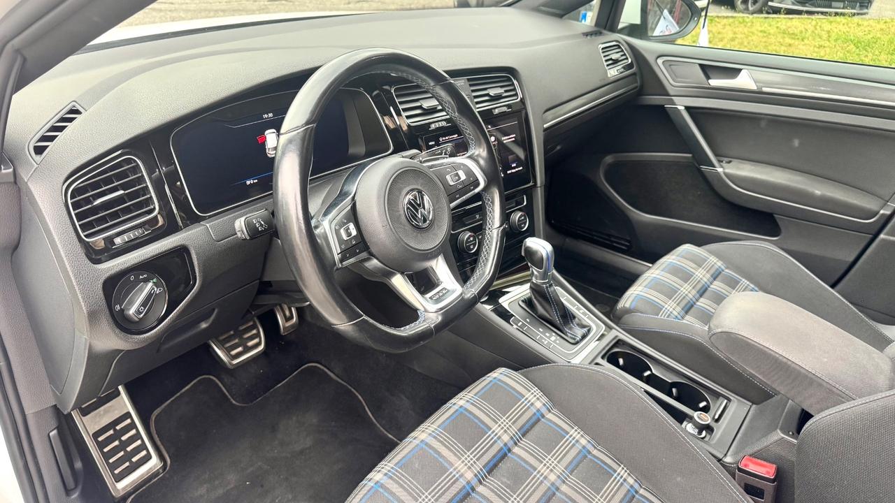 Volkswagen Golf 1.5 TSI eHybrid DSG GTE