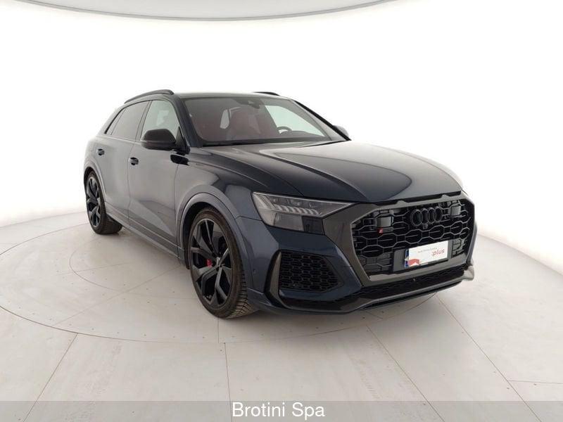 Audi Q8 RS TFSI V8 quattro tiptronic